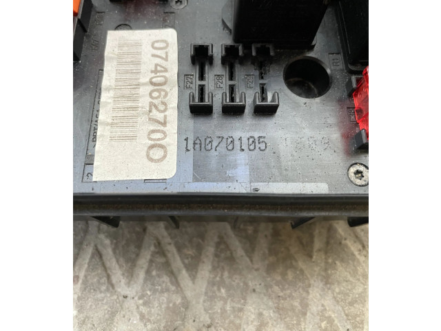 Блок предохранителей 1K0937124K, 07406270O   Volkswagen Golf Plus    