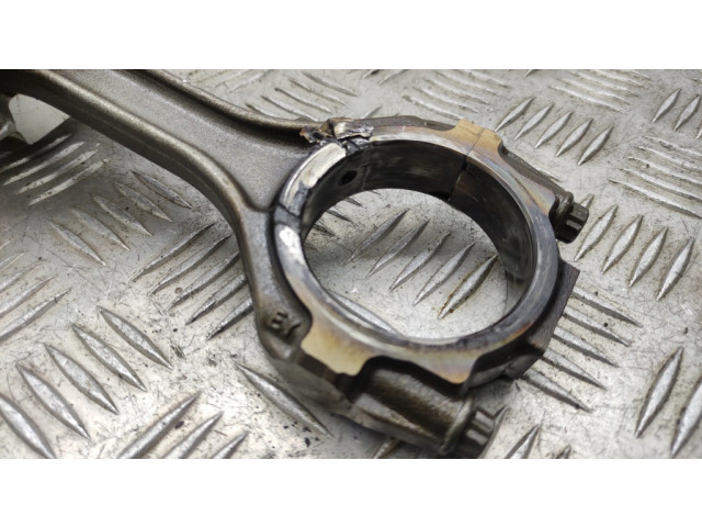 Поршень с шатуном Nissan 370Z для бензинового двигателя 3.7