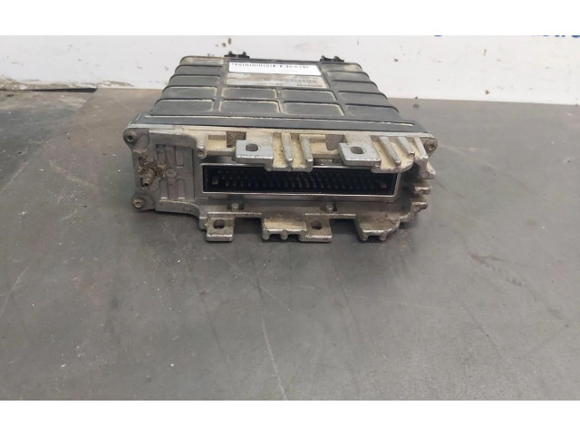 Блок управления двигателя 0281001308309 Volkswagen Golf III