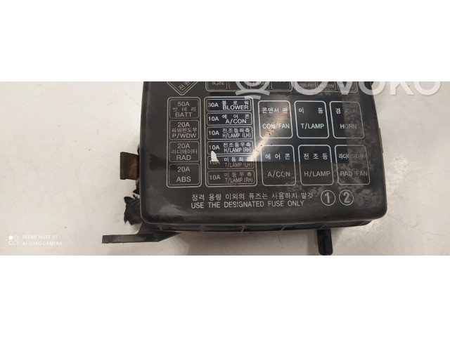 Pojistková skříňka 91210-22000 Hyundai Accent 1997