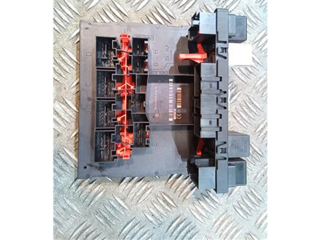 Pojistková skříňka 1K0937049AA, F005V00495 Volkswagen Caddy 2006