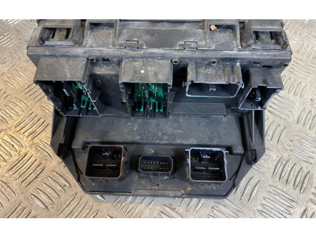 Pojistková skříňka 68163904AB, RT03254219 Lancia Voyager 2013