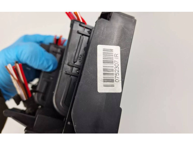 Блок предохранителей 8K0971845A Audi A5 8T 8F