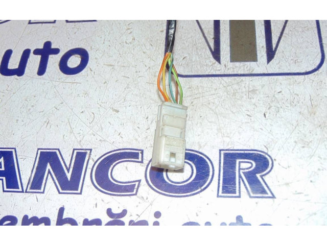 Зеркало электрическое Dacia Duster 2010 - 2017 года