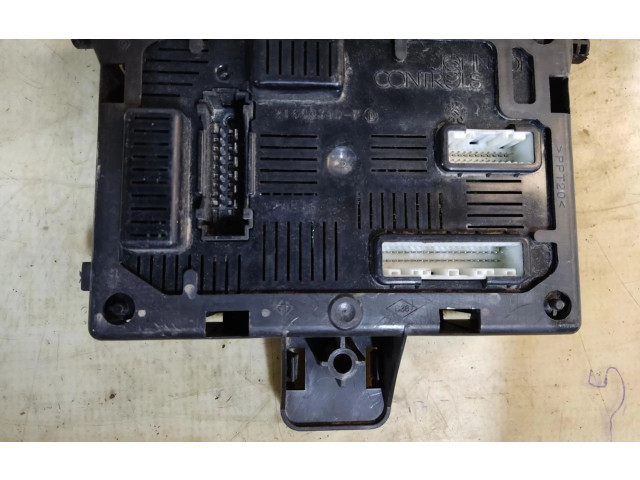 Блок комфорта 8200652284 Renault Clio III