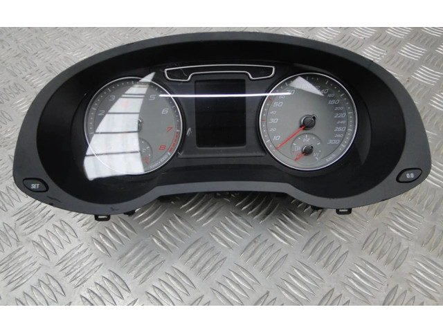 Панель приборов 8U0920940F, 8U0920940F   Audi RS Q3       