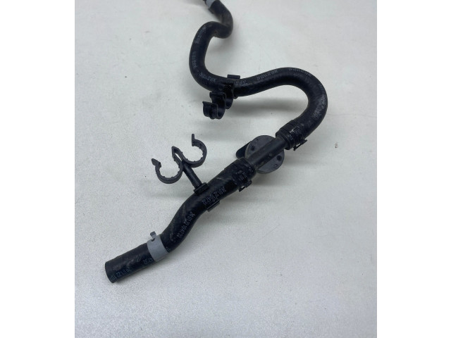 Vstřikovací lišta 04B906054 Volkswagen Tiguan