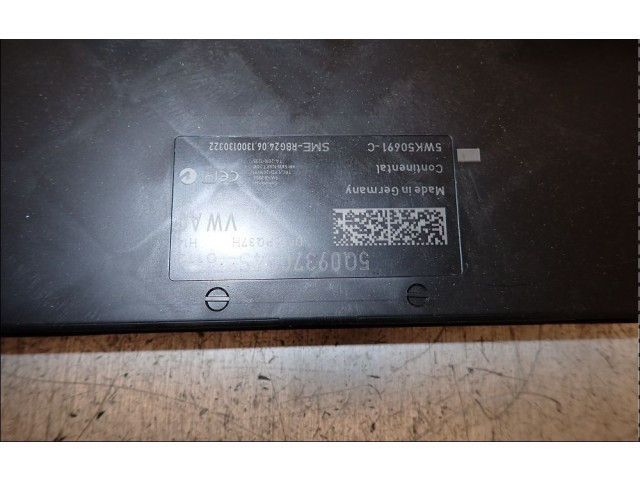 Блок предохранителей 5Q0937125H Volkswagen Golf VII