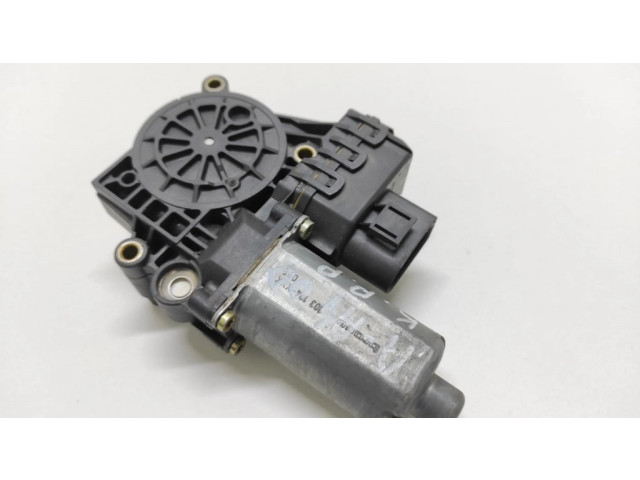 Передний двигатель механизма для подъема окон