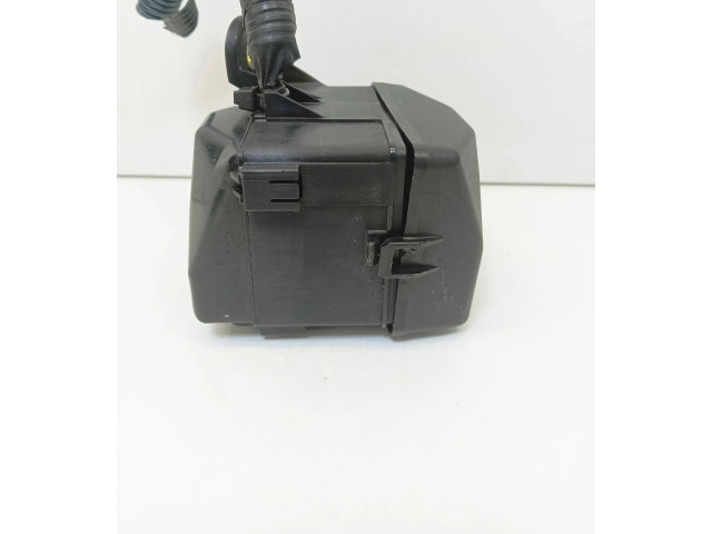 Блок предохранителей 3285 Lexus LS 430