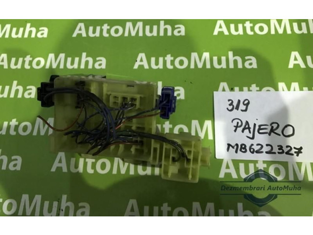 Pojistková skříňka MB622327 Mitsubishi Pajero 2001