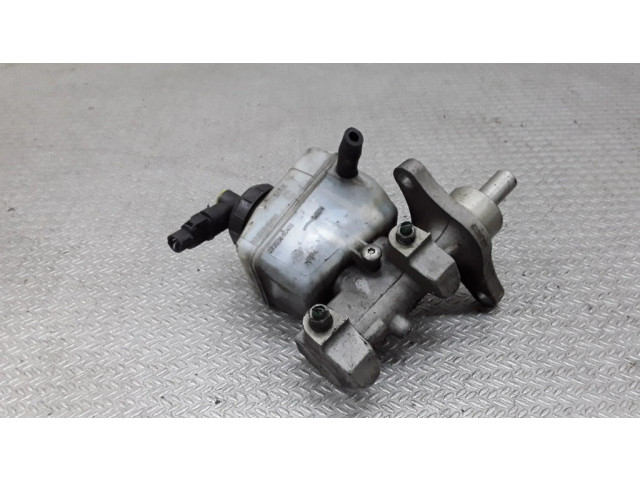 Главный тормозной цилиндр