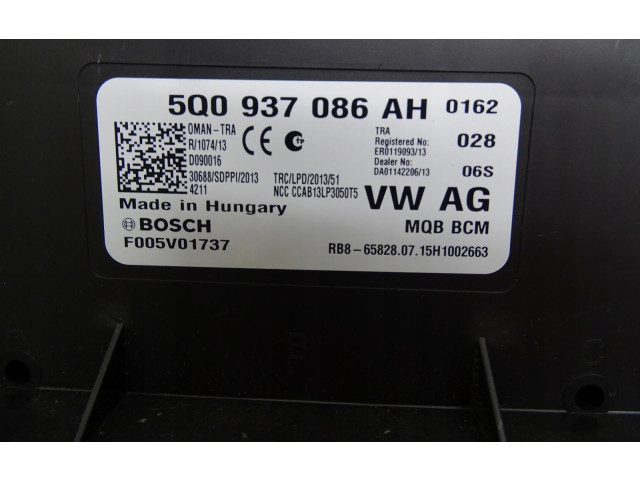 Блок комфорта 5Q0937086AH Skoda Octavia Mk3 (5E)