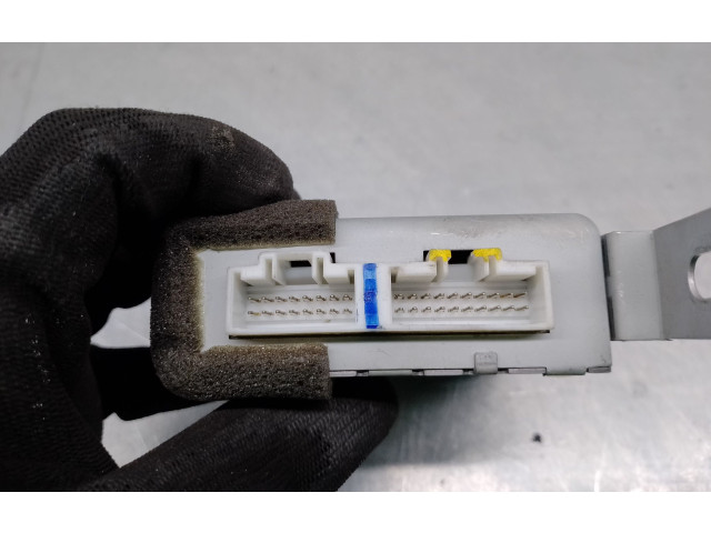 Блок управления 9541027000   Hyundai Coupe