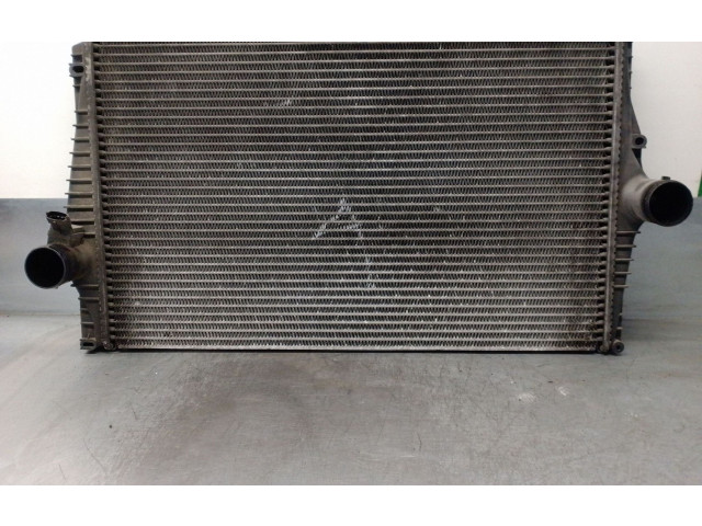 Интеркулер  30748808, 989581K   Volvo XC90 