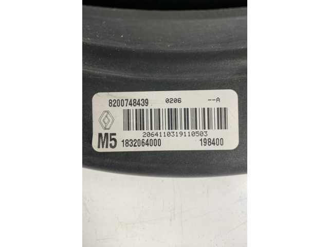 Вентилятор радиатора 8200748439 Renault Clio III