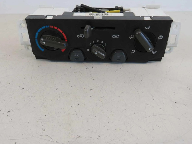 Блок управления климат-контролем 8112100-P00 Hyundai i10