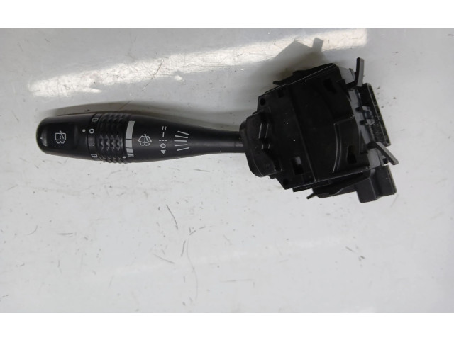 Ручка стеклоочистителей Mitsubishi Pajero