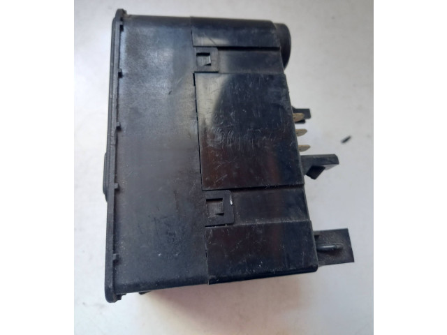 Дисплей 4110607 Saab 9000 CS