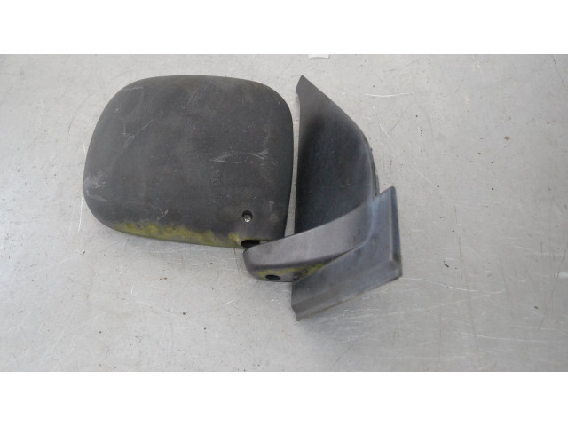 Zpětné zrcátko Nissan Serena 1996