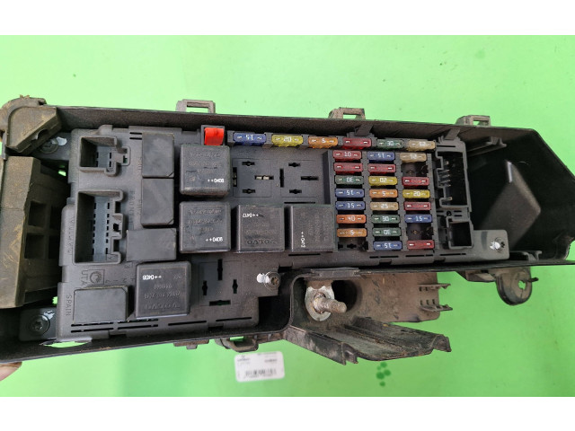 Блок предохранителей    Volvo XC90    