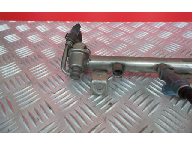 Vstřikovací lišta 022133315L, 568 Volkswagen Phaeton