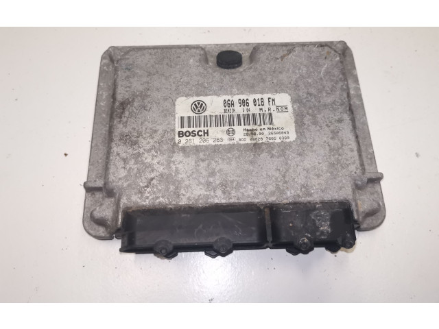 Блок управления двигателя 06A906018FM, 0261206263   Volkswagen New Beetle