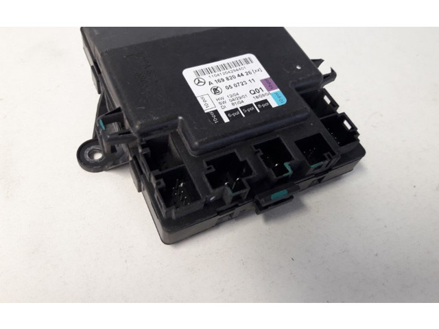 Блок управления A1698204426, A1698204426   Mercedes-Benz A W169