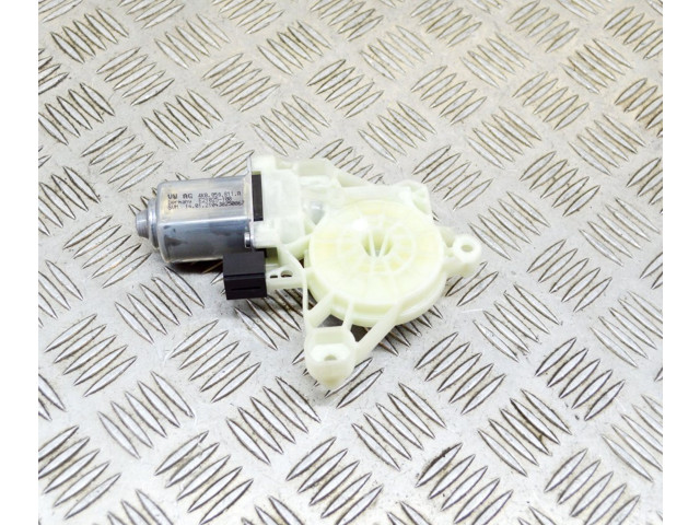 Передний двигатель механизма для подъема окон