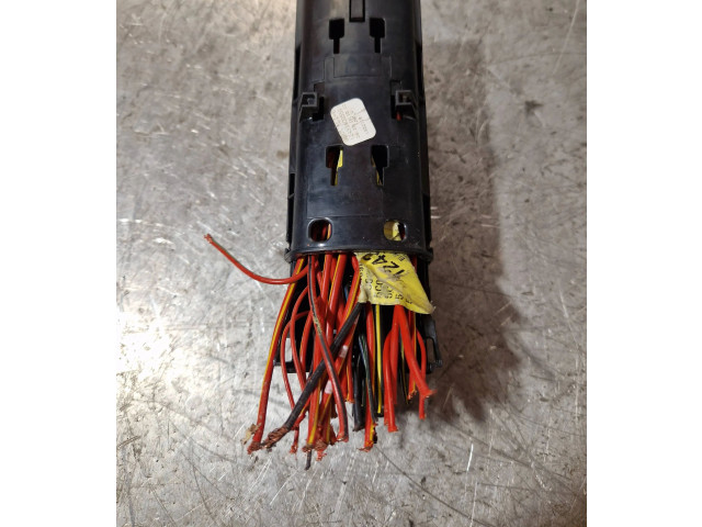 Блок предохранителей 5C0970076D, 5C0970039B Volkswagen Jetta VI