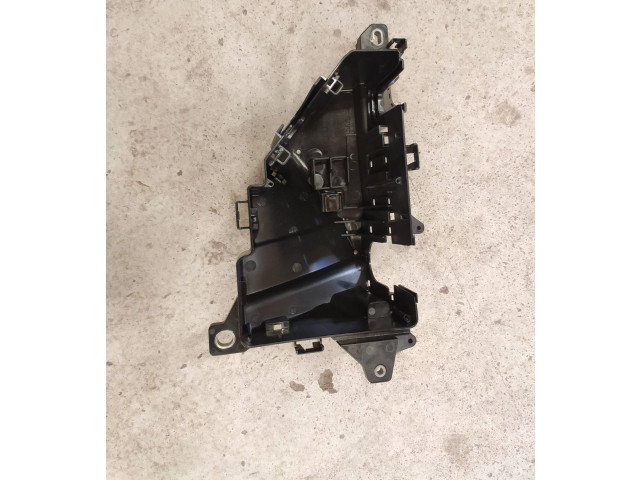 Блок предохранителей 31398000 Volvo S60