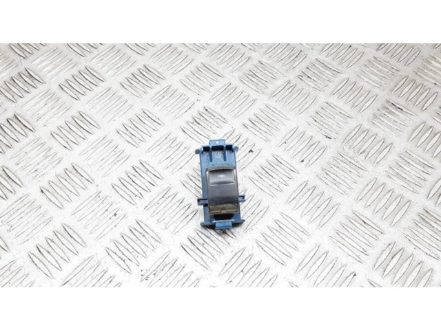 Включатель электрических окон