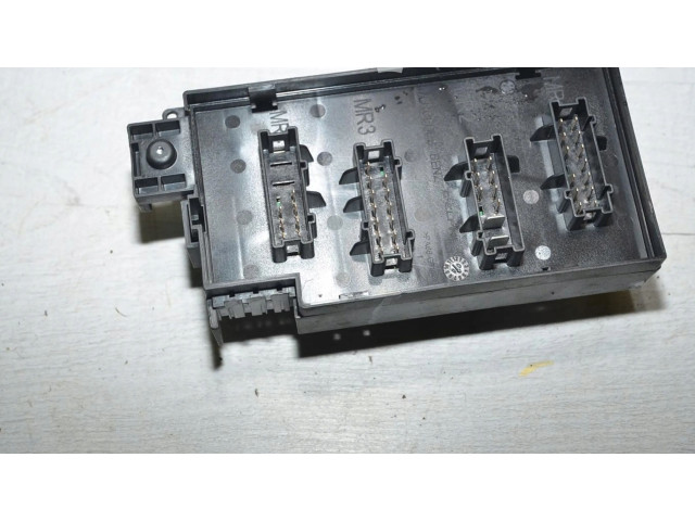 Блок предохранителей A1645403272   Mercedes-Benz R W251    