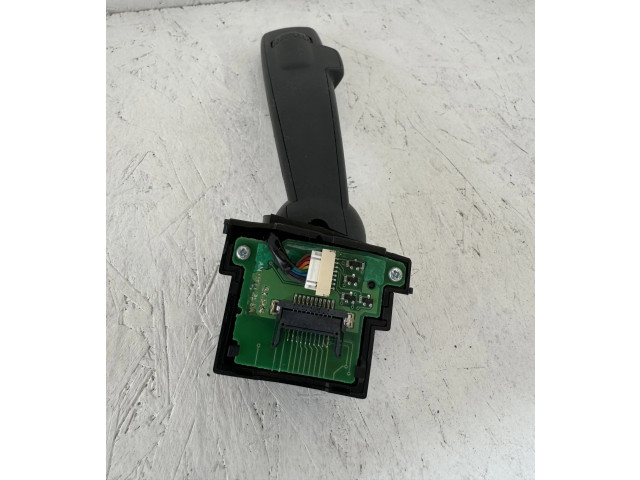 Ручка стеклоочистителей 31456042   Volvo V60