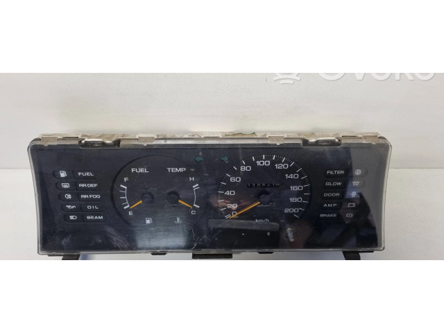 Přístrojová deska Nissan Sunny 1993