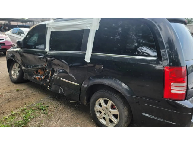 Генератор    Chrysler Town & Country V 3.8     