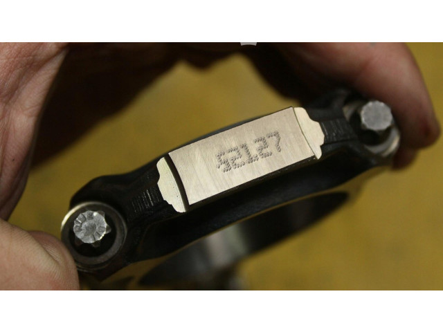  Поршень с шатуном    Mercedes-Benz E W211  