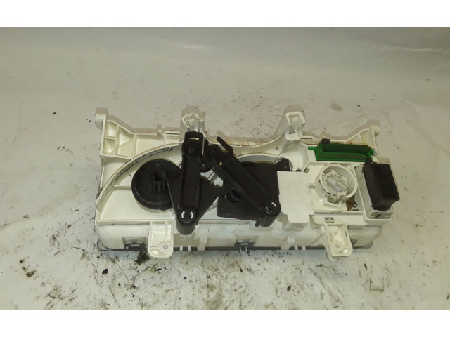 Блок управления климат-контролем 8200147160   Renault Clio II