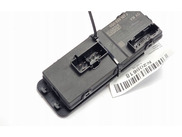 Блок комфорта 5Q0959107J   Skoda Superb B8 (3V)   