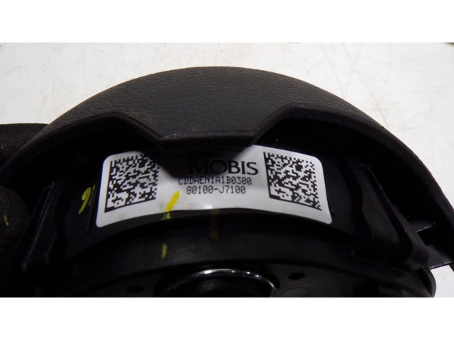 Подушка безопасности водителя 80100J7100   KIA Ceed