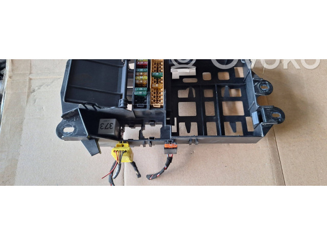 Блок предохранителей  4f0971845   Audi A6 S6 C6 4F    
