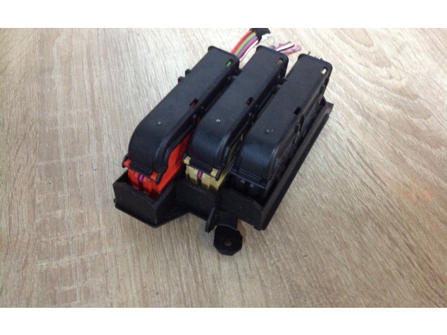   Pojistková skříňka 4H0941824   Audi A4 S4 B8 8K 2012