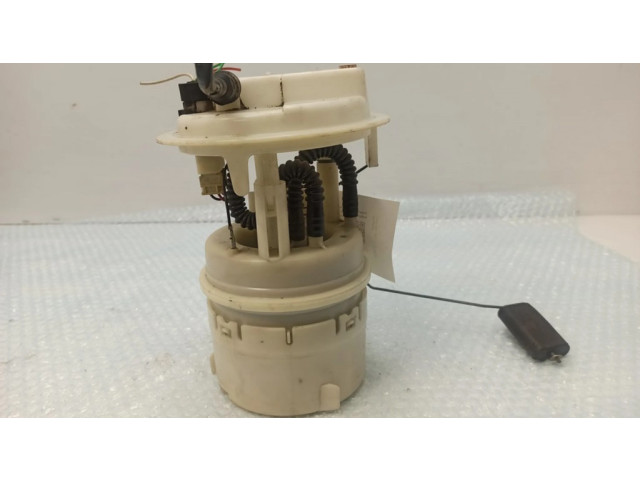 Насос топлива (в топливном баке)