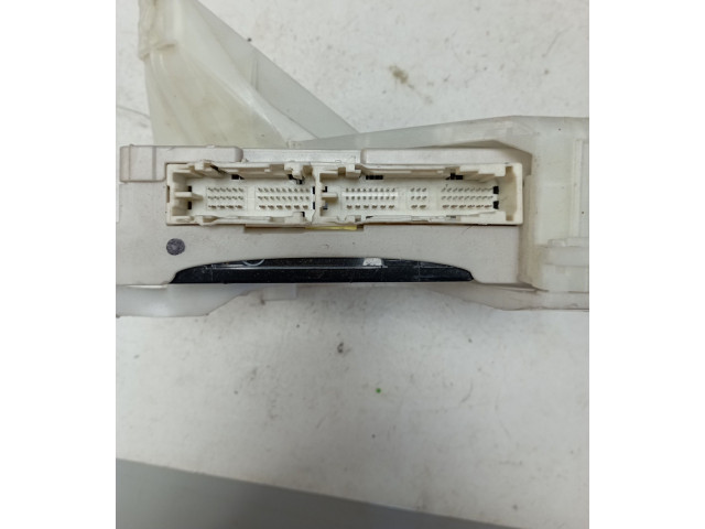 Блок комфорта 8922108070, 8922108070 Toyota Sienna XL30 III