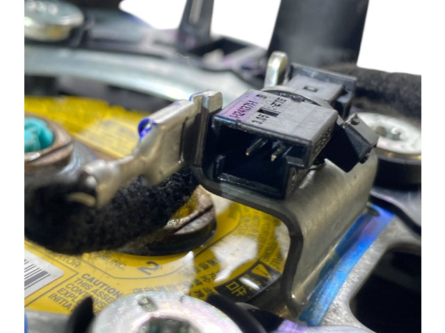 Подушка безопасности водителя P1WE131X9AH   Jeep Grand Cherokee