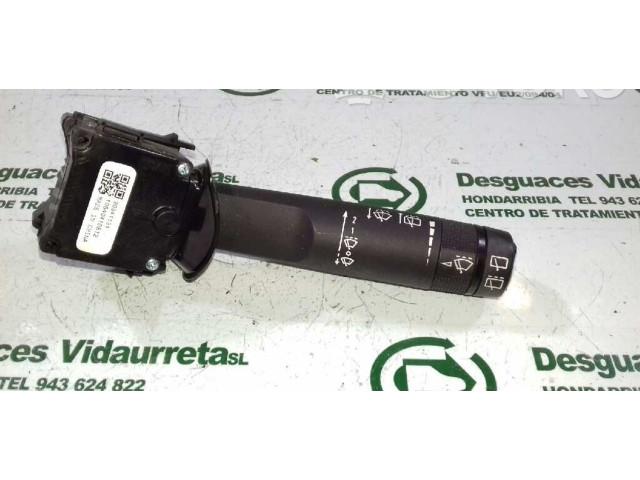 Ручка стеклоочистителей 209411131, 10840410812   Opel Meriva B