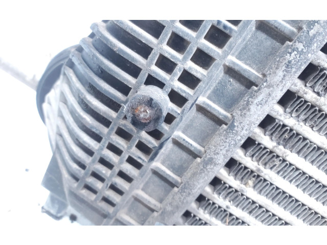 Радиатор интеркулера 1K0145803E Skoda Octavia Mk2 (1Z)