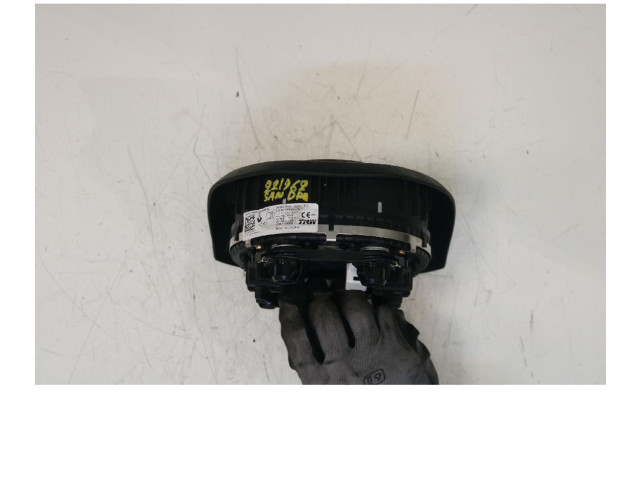 Подушка безопасности водителя 986701142R   Dacia Sandero