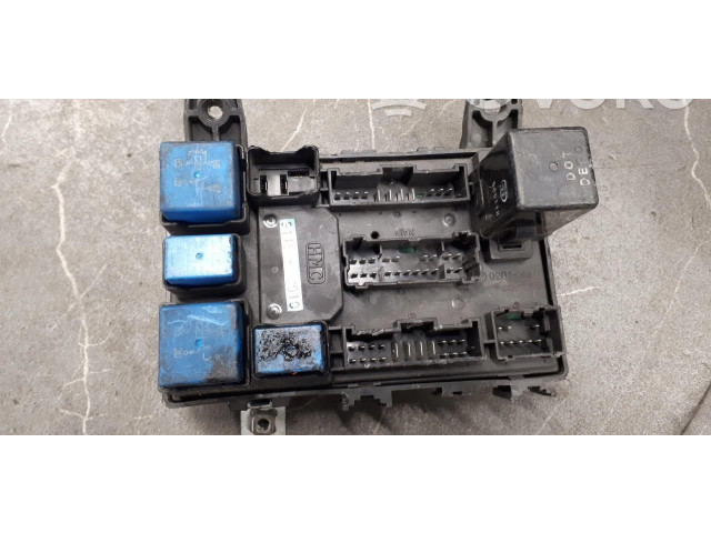 Блок предохранителей  91198-1C010   Hyundai Getz    