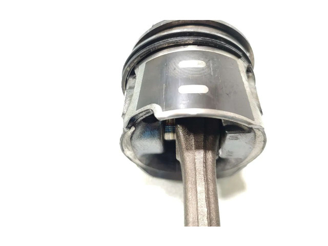 Píst    Peugeot Partner    9HS(DV6TED4BU) 